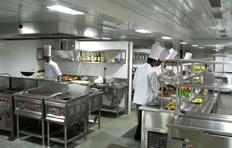厨房用具企业进入电商 需要精准的市场营销策划_行业动态_资讯_厨房设备网