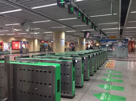 『深圳』地铁所有闸机均支持扫码进站_城轨_新闻_轨道交通网-新轨网