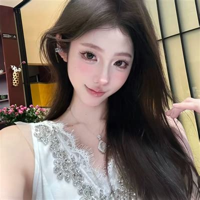 阳光开朗温柔女生头像