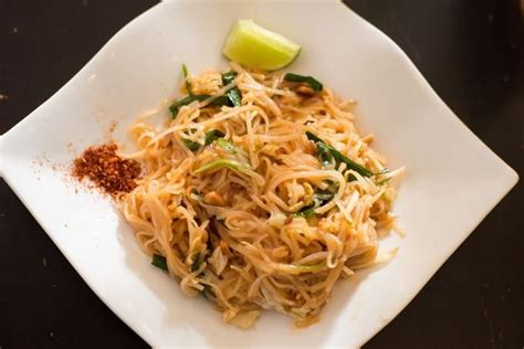 为何老挝美食也用筷子吃，柬埔寨还有中国苗族？