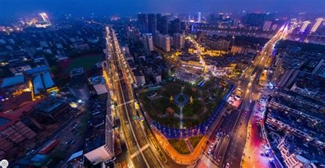 江西赣州：流光溢彩快速路-人民图片网