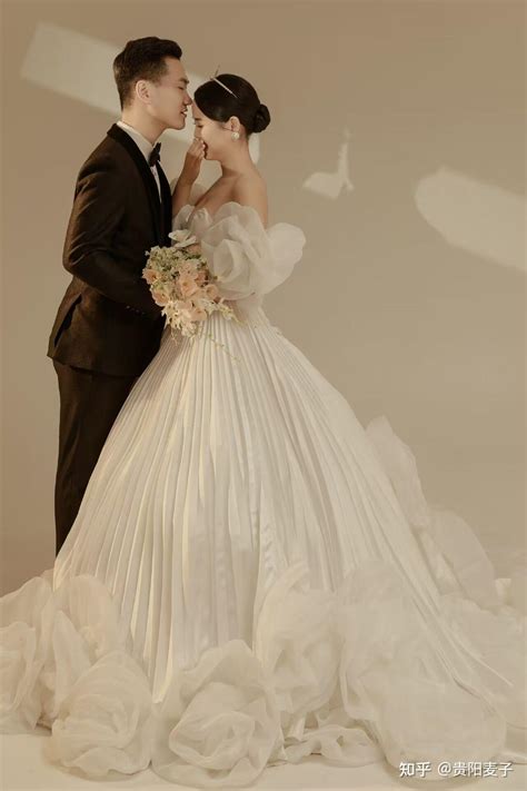 郑州市婚纱摄影客户好口碑的婚纱影楼品牌！情绪感婚纱照 | 捕捉瞬间的浪漫和爱意 - 知乎