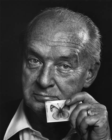 BW_VN004 : Vladimir Vladimirovich Nabokov - Iconic Images