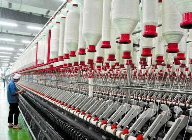 针织面料纺织厂在纺纱生产线和旋转机械高清图片下载-正版图片503475063-摄图网