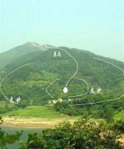 龙脉风水宝地图片