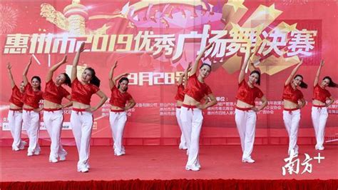 上海广场舞的“终极荣誉之战”！近3万人角逐总冠军_文体社会_新民网