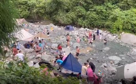 彭州山洪致7死后，小溪流再现无知游客，好心村民劝阻反遭辱骂_腾讯视频