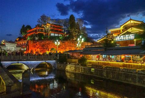 丽江古城夜景高清图片下载-正版图片500786454-摄图网