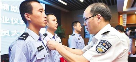 铁警唱响警察之歌，庆祝首个“中国人民警察节” - 城事 - 三湘都市报 - 华声在线