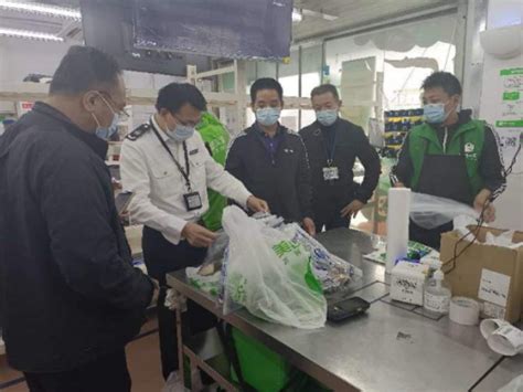 市市场监管局龙华局民治所联合开展买菜APP配送站点食品安全专项行动