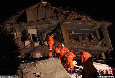 土耳其地震死亡人数升至432人_新闻中心_新浪网
