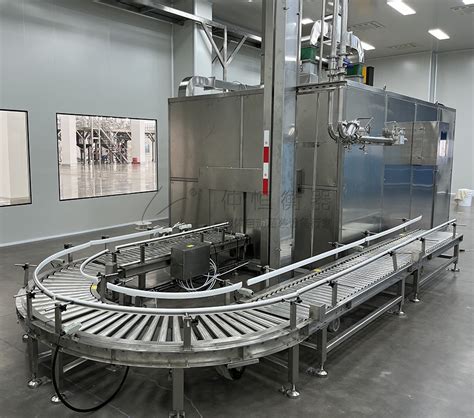 GZP系列全自动直列式液体灌装机-灌装系列-靖江市中德机械制造厂