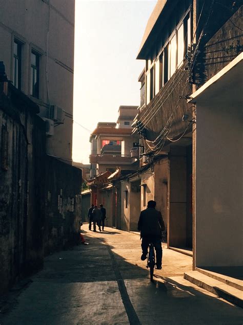 旧巷#街头巷尾# - 中国摄影出版传媒有限责任公司