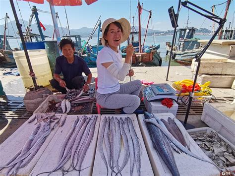 青岛渔民这场码头直播带货，4个小时卖掉4000多斤海鲜 - 青岛新闻网