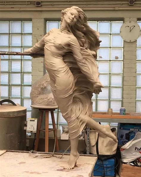 央美才女的人体雕塑神作，精致与性感并存，真的太美了--驻马店新闻--驻马店广视网