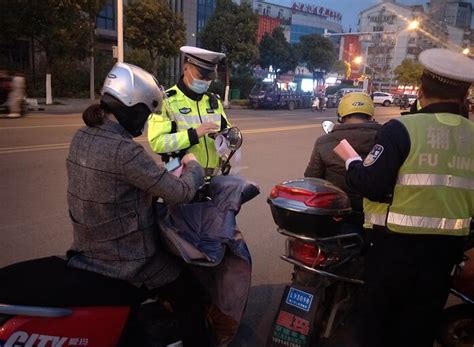 西安公安交警在全市范围内开展交通秩序大整治 - 陕工网