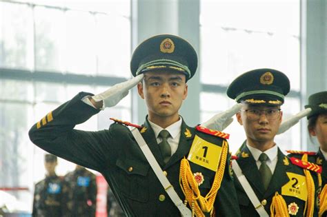 湖南汽车工程职院第四届国旗护卫队换届大会