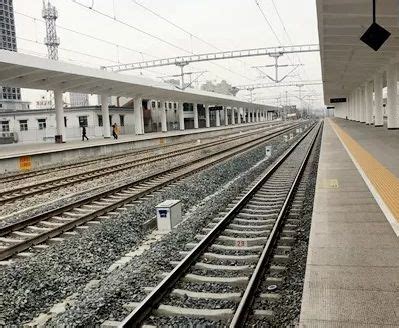 南阳火车站新站房正式开通并投入运营，全景俯瞰__凤凰网
