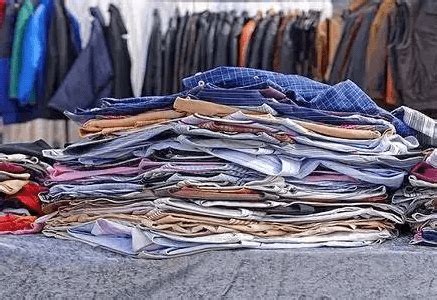 废旧衣服回收多少钱一斤(旧衣服回收价格一览表)_烁达网