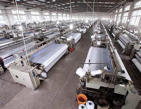 纺织厂车间工作图片纺织厂整理车间女工图片2022已更新今日推荐