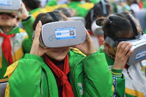 未来教室_3D教学_VR教学搭建方案-深圳市煋源科技有限公司