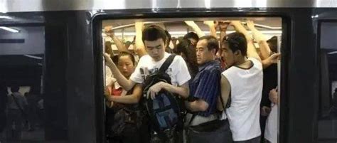 地铁普遍亏损背后：最赚钱的为何是武汉？_凤凰网