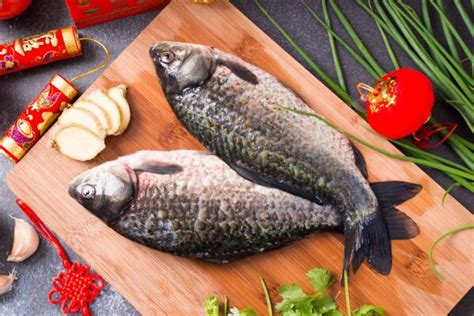 中国最好吃的淡水鱼排名-鲫鱼上榜(肉质鲜嫩价格实惠)-排行榜123网