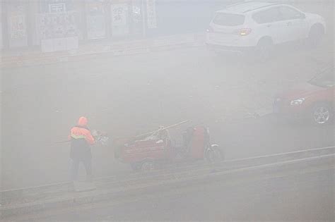 江苏省气象台继续发布高温红色预警信号，多地开启炭烤模式_新华报业网