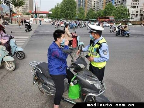20185起交通违法！交警节前集中“提醒”忽视交通安全的“马大哈”