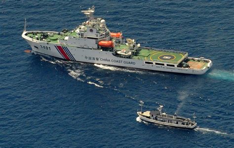 中国海警船与菲律宾军队渔船在仁爱礁激烈对峙——人民政协网