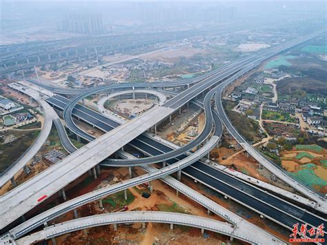 长沙红旗路(战备路—绕城高速)高架桥建设加速推进 - 焦点图 - 湖南在线 - 华声在线