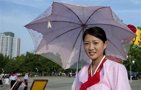朝鲜人眼中的美女什么样 看朝鲜女子生活照_旅游频道_凤凰网