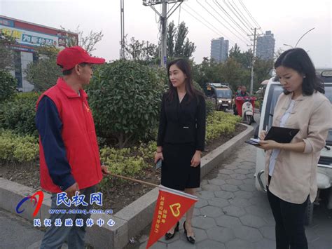 副县长朱琳明察暗访志愿者在岗情况 - 民权网