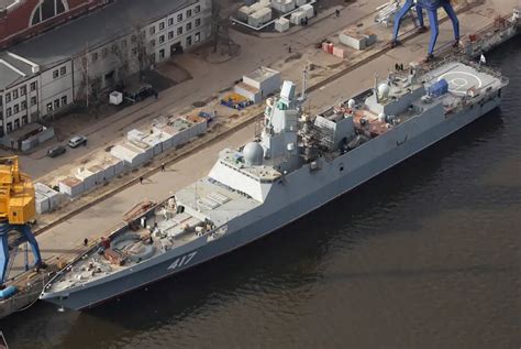 俄海军第二艘22350型护卫舰开始海试_凤凰网