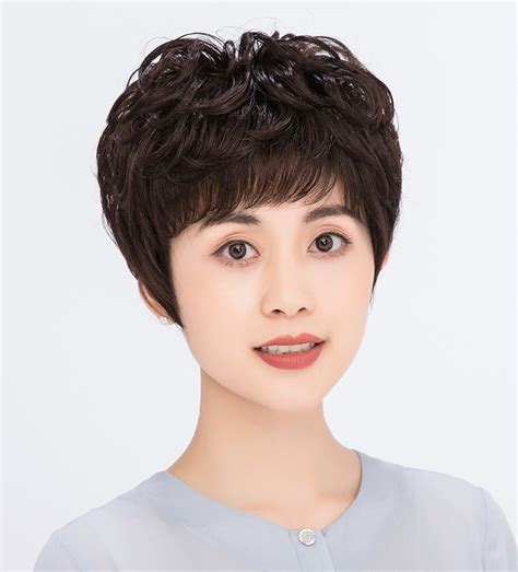 中年妇女短发头型 中年女式头发短发发型图片(3)_配图网