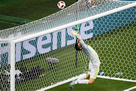 读秒绝杀比利时3-2惊天逆转日本 内马尔传射巴西2-0淘汰墨西哥_海南频道_凤凰网