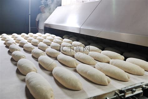 面包厂生产高清摄影大图-千库网