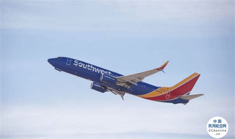 美国西南航空首个由全女性机组执飞737 MAX8飞机_航空要闻_资讯_航空圈