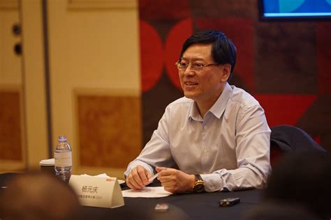 杨元庆再次自掏300万美元 奖励全球底层员工_天极网