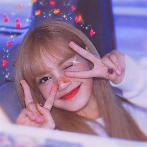 lisa女生头像温柔