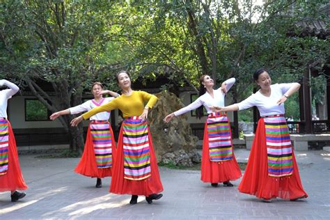 巴塘藏戏团：从坝子走出的专业藏戏表演团队_四川在线