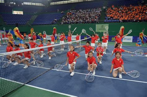省运会资格赛开赛 网球小将郑州挥拍_青少年体育_河南省体育局