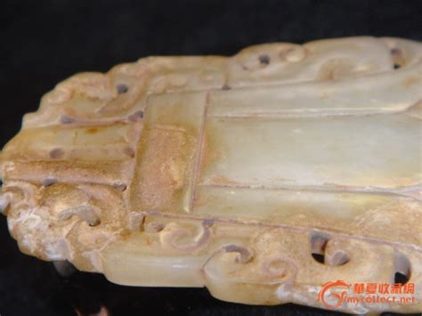 陕西挖出唐代“玉杯”，疑似中亚文物，考古家：价值超10亿元|玉杯|玛瑙杯|文物_新浪新闻