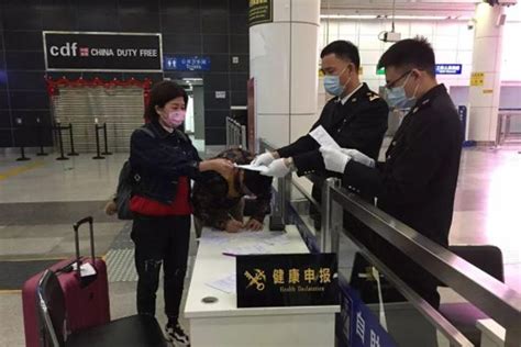国家移民管理局：进一步调整外国人来华签证及入境政策，3月15日起对这些来华外国人准予入境 - 周到上海