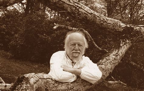 William Golding : Biography and Literary Works