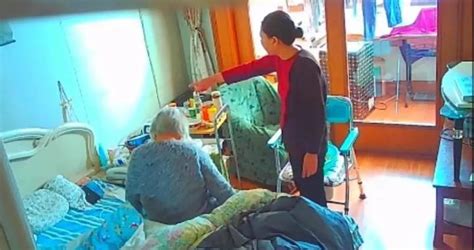 94岁老人举报遭保姆虐待，250万元被转走，警方：已联系家属正在调查-大河新闻