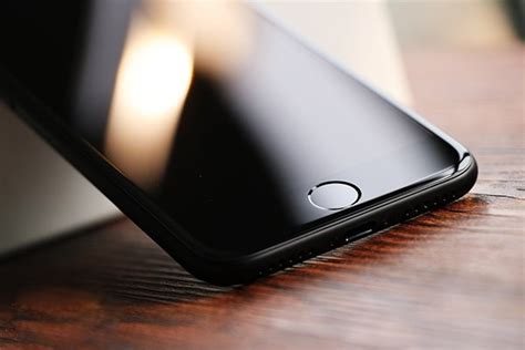 iPhone7出诡异漏洞 未拆封却已启用激活锁 - 东方安全 | cnetsec.com