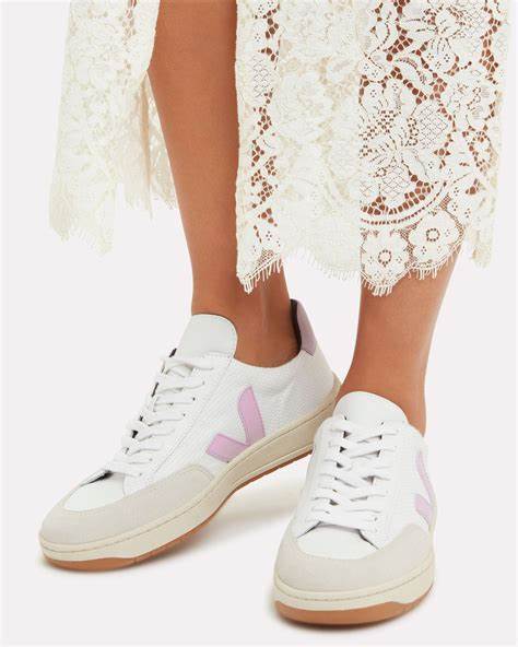 Veja Leather V-12 Purple Detailed Low-top Sneakers in White - Lyst
