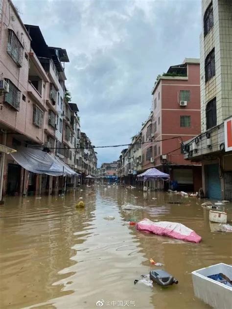 今天（17日）长江洪峰过境合江 刷新今年入汛来最高水位 合江一餐厅被洪水淹没！
