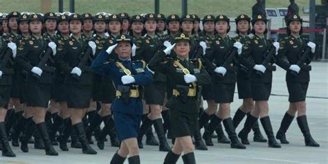 2019年俄罗斯女兵阅兵现场（图片）_奇象网
